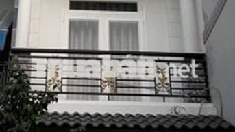 Nhà Gò Vấp hẻm xe hơi, 1 trệt 2 lầu, điện NLMT, hướng Tây siêu hot!