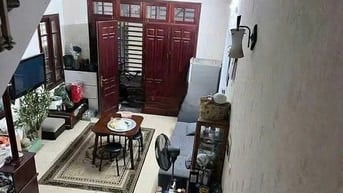 Cho thuê nhà ngõ 173 Hoàng Hoa Thám quận Ba Đình Hà Nội 