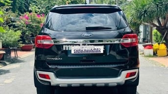 Ford Everest Titanium 2.0L 2018 Đen 68.000 km