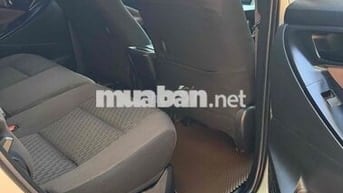 Toyota Innova 2022 7 chỗ Bạc