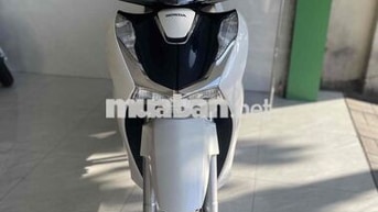 Honda SH 160 ABS 2024 Trắng
