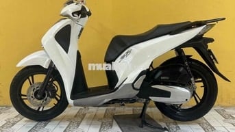 SH 125 đời 2019 trắng đen siêu chất 43E1-526.19