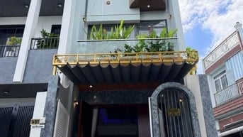 Xuất ngoại bán nhà 3 mê full nội thất tâm huyết gần biển , gần chợ