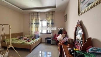 Cho thuê nhà full nội thất đường Bình Lợi, 4 PN, 5 WC. Giá 30tr/tháng