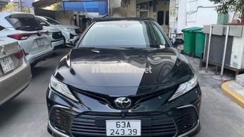 Toyota Camry 2.5Q 2024 Đen 35.000km