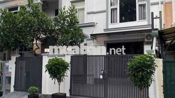 CHO THUÊ BIỆT THỰ PHÚ MỸ HƯNG – QUẬN 7 4PN+4WC 65 TRIỆU