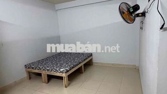 cho thuê phòng có sân sau mát rộng