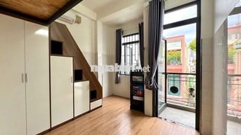 Phòng Bùi Hữu Nghĩa kế chợ Bà Chiểu Đại học Hồng Bàng - UEF - Mỹ Thuật