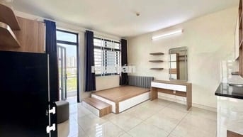 STUDIO BAN CÔNG ĐẸP KENGG GẦN ĐH VĂN HIẾN, UEH , SÁT BÊN BẾN XE Q8