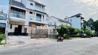 CHO THUÊ BIỆT THỰ TRỆT 2 LẦU CÓ NỘI THẤT KDC NAM LONG