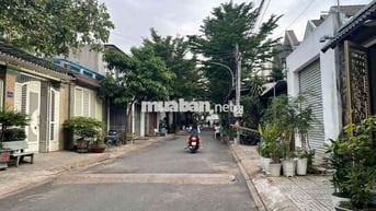 Cho thuê nhà gần chợ Phú An (5*20) 