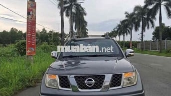 Nissan Navara Xám
