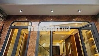 b nhà 2 tầng mới 3 pn  ngay chiến lược gần aeon bình tân