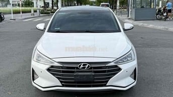 Elantra 2.0Gls 2021 Trắng 7 vạn zin