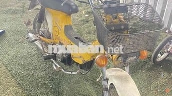 Honda Chaly Cổ điển Vàng