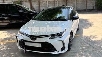 Toyota Altis 1.8V 2025 Trắng 14.000 Km