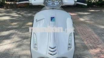 Vespa Sprint 2018 Trắng. chính chủ. bao ra tên