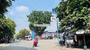 Bán gấp nhà Mặt tiền ngay chợ cổng sau,  cty Pouchen
