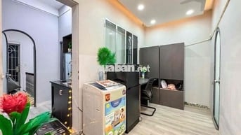 ngay Bảy Hiền kế bên VAA, VHU, BKU,…