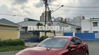Mazda 3 Luxury 2024 màu Đỏ, odo 40.000km
