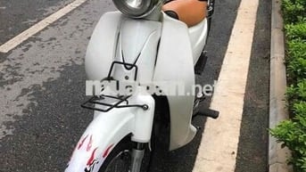 Xe máy Cúp 50cc Trắng
