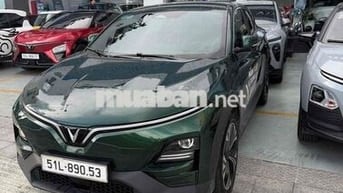 VinFast VF6 Plus 2025 Xanh rêu 20.000 km