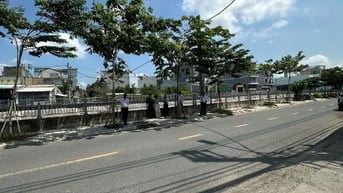 Nhà 5 tầng, mặt tiền kênh TL15, Q.12 - Ngay Ngã 4 Ga - Giá 7,9 tỷ