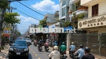 Nhà mặt tiền chợ Bình Long 7,2 x 19m, khu kinh doanh sầm uất.