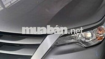 Toyota Fortuner 2019 Bạc
