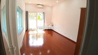 HƠN 200M2 SỬ DỤNG - 3 PHÒNG TRỐNG SUỐT – 521 NGUYỄN ĐÌNH CHIỂU, QUẬN 3