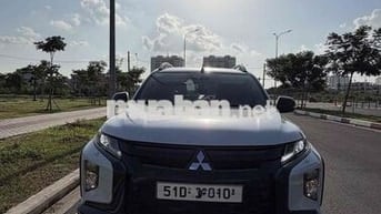 Mitsubishi Triton MIVEC Athlete 4x4 Trắng
