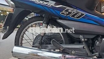 SYM Elegant 50cc Đen Xanh 50 km/lít