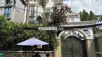 BIỆT THỰ XANH SÂN VƯỜN ẨN MÌNH GIỮA TRUNG TÂM PHÚ NHUẬN - TRẦN CAO VÂN