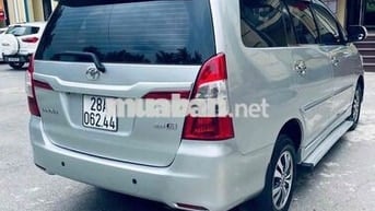 Toyota Innova 2.0E 2015 Số sàn Bạc