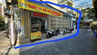 Cần bán nhà hai mặt tiền đuờng Thành Thái