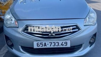 Mitsubishi Mirage màu bạc, sản xuất năm 2018