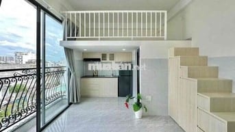DUPLEX BAN CÔNG NGAY LOTTE MART GẦN ĐẠI HỌC TÔN ĐỨC THẮNG, RMIT