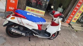 Yamaha Classico Trắng đỏ đã sử dụng