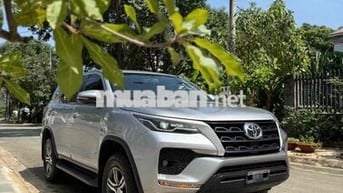 Toyota Fortuner 2021 2.4G 4x2 MT - 120000 km