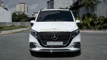 Mercedes-Benz V300 AMG 2026 Trắng 800 km