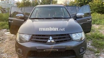 Mitsubishi Triton 2014 2 cầu Sàn may xăng 2.4