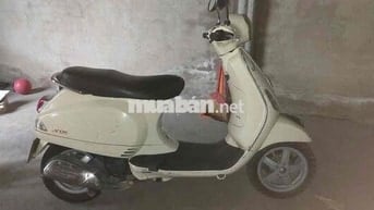 Piaggio Vespa LX 125 2011 Vàng Nhập khẩu