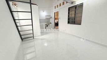 Phòng có gác 16m2 cửa sổ thoáng Tô Ký