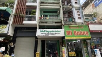 Mặt Tiền Ngay Lạc Long Quân - 4,5x17m - 1 Trệt 3 Lầu ST - Chỉ 13.9 Tỷ