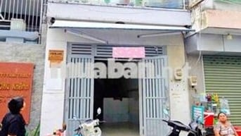 CHO THUÊ NHÀ HẺM XE HƠI 8M ÂU DƯƠNG LÂN P3 Q8 1 TRỆT 3 LẦU – GIÁ 12 TR