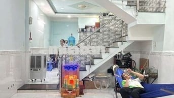 nhà mới 2pn 2wc dt 5x12m trệt lầu gần trường nguyễn trung trực 