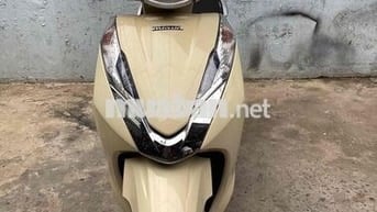 Honda Lead Vàng kem