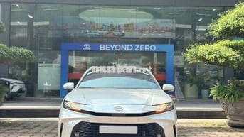 Camry 2.0Q- 2025
