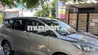 Toyota Innova 2021 Số sàn Nâu 8 chỗ