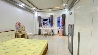 Cho thuê phòng giá rẻ gần ĐH Y Dược, có ban công
